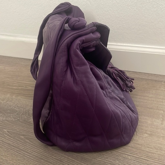 Veneta Purse with Hieroglyphic Pattern - Picture 10 of 11